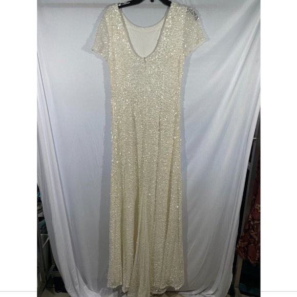 NEW Adrianna Papell Scoop Back Sequin Evening‎ Gown in Ivory-White [SZ 10 ] - Picture 6 of 10